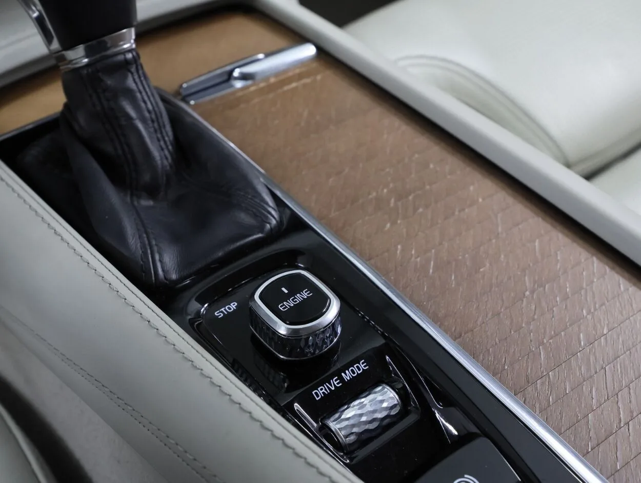 2016 Volvo XC90 D5 AWD Inscription, 21/24