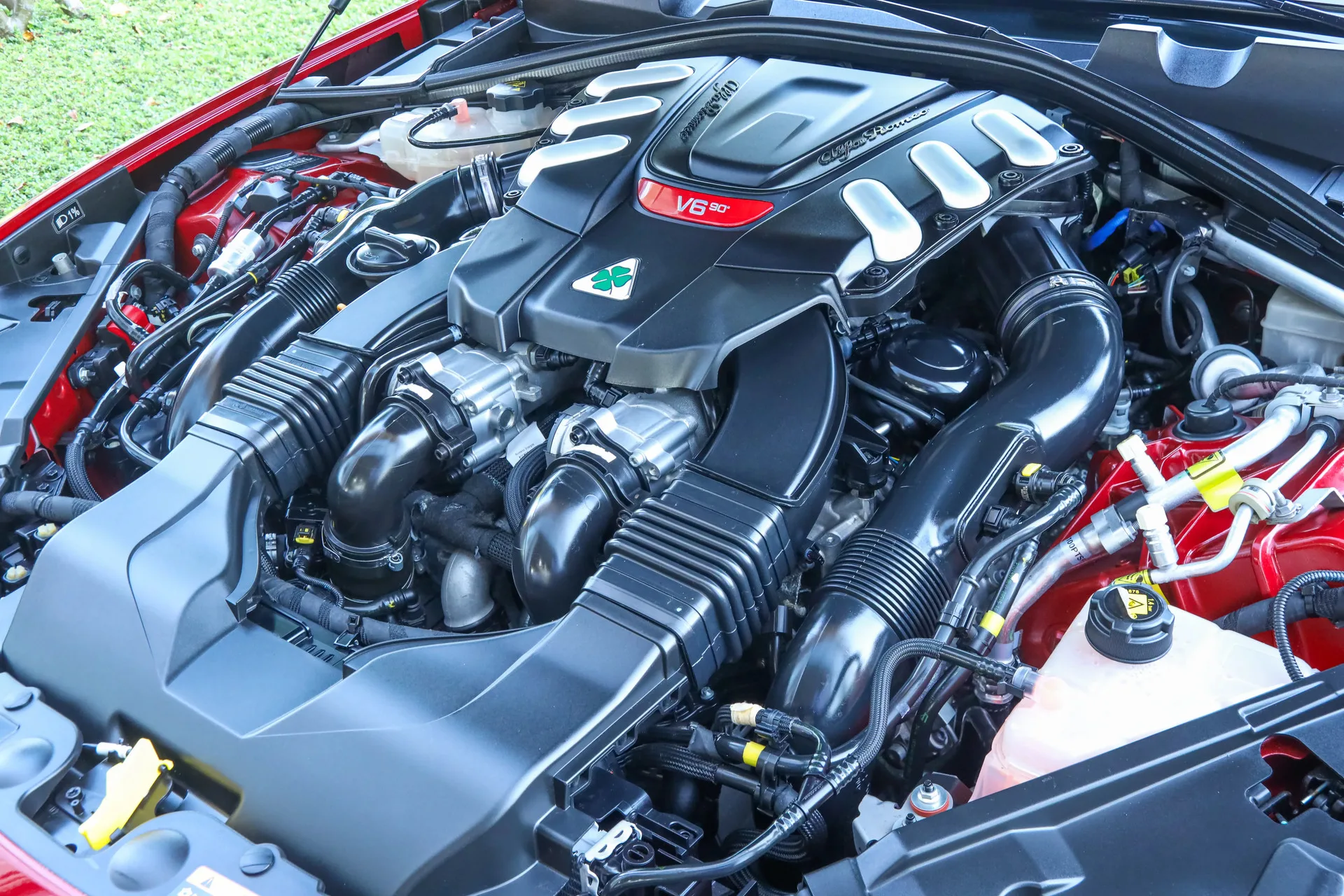 2017 Alfa Romeo Giulia Quadrifoglio, 4/30