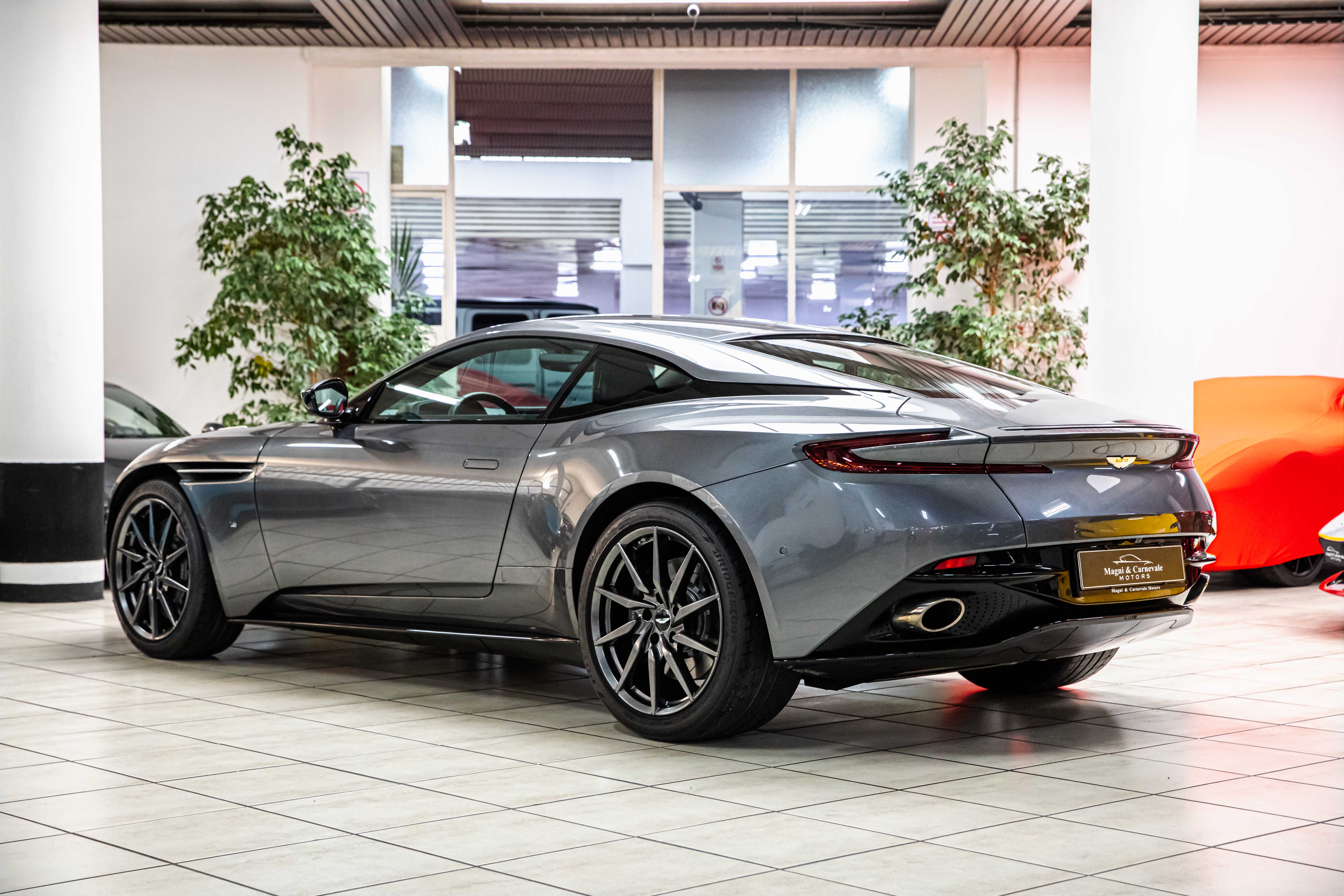 2017 Aston Martin DB11 V12, AMR pack offered by a specialist dealer in Milan, Italy, photo 12 of 20