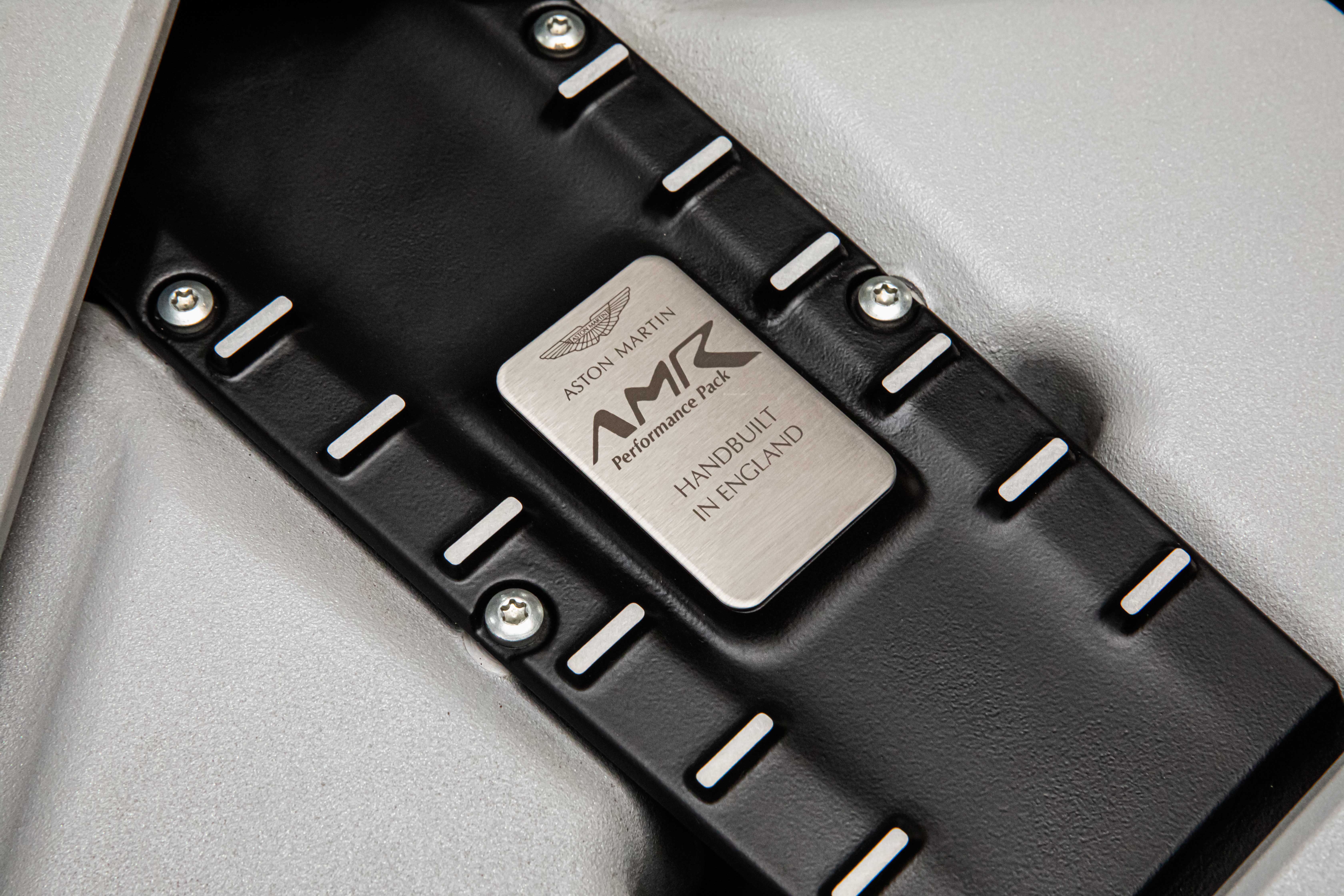 2017 Aston Martin DB11 V12, AMR pack offered by a specialist dealer in Milan, Italy, photo 20 of 20