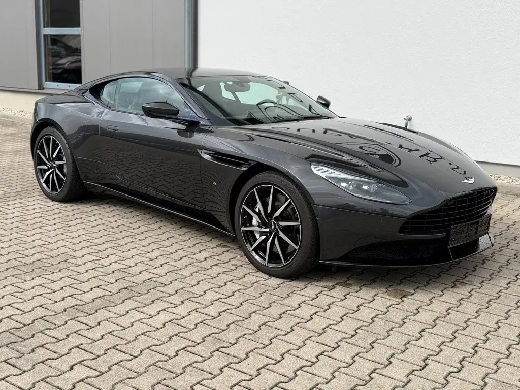 2017 Aston Martin DB11 V12 Launch Edition angeboten von einem Fachhändler in Kranzberg, Deutschland, Hauptfoto