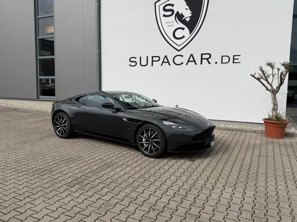 2017 Aston Martin DB11 V12 Launch Edition, 2/30