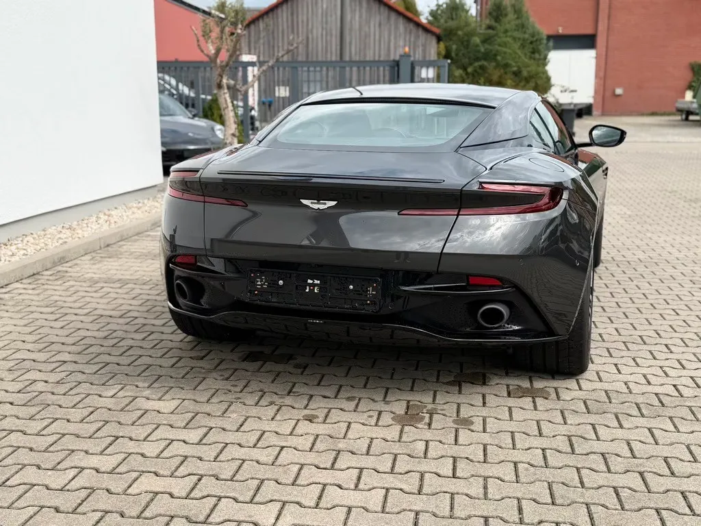 2017 Aston Martin DB11 V12 Launch Edition, 11/30