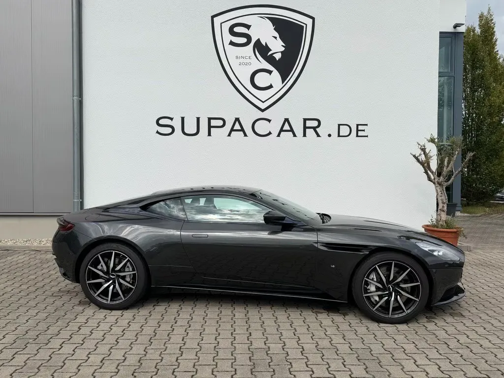 2017 Aston Martin DB11 V12 Launch Edition, 14/30