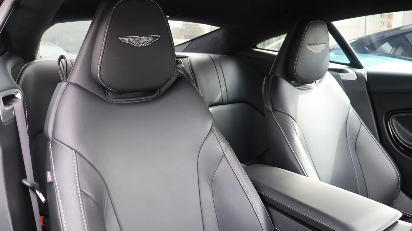 2017 Aston Martin DB11 V12 offered by a franchised dealer group in Pangbourne, United Kingdom, photo 8 of 25