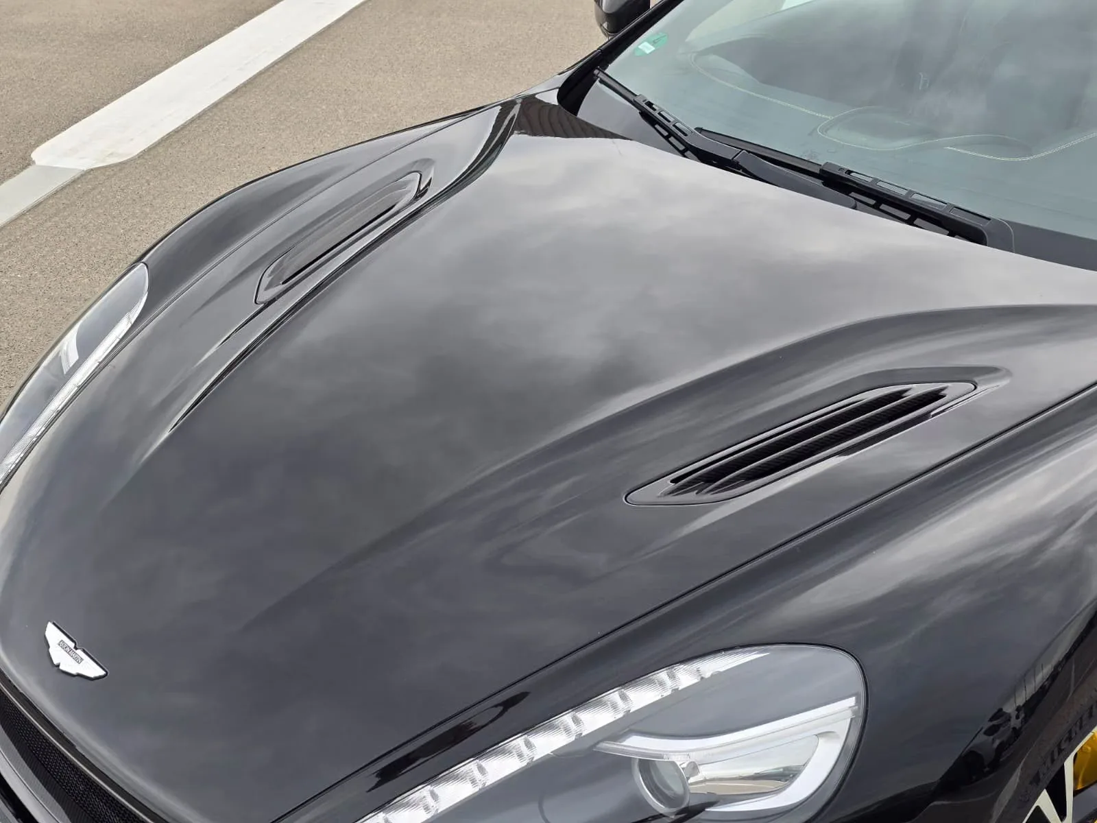 2017 Aston Martin Vanquish S, 9/30