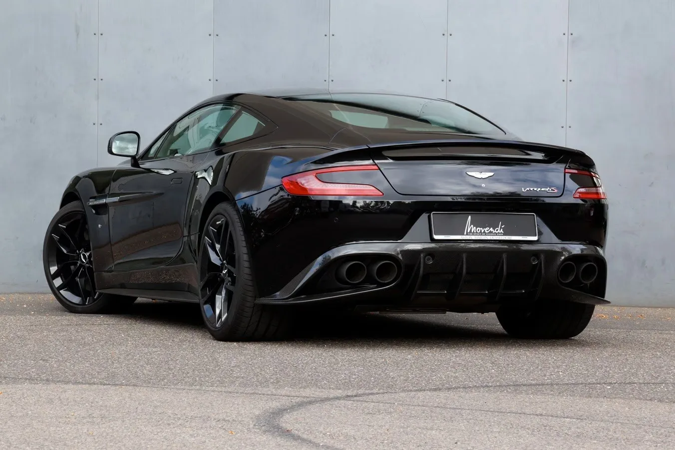 2017 Aston Martin Vanquish S, 3/24