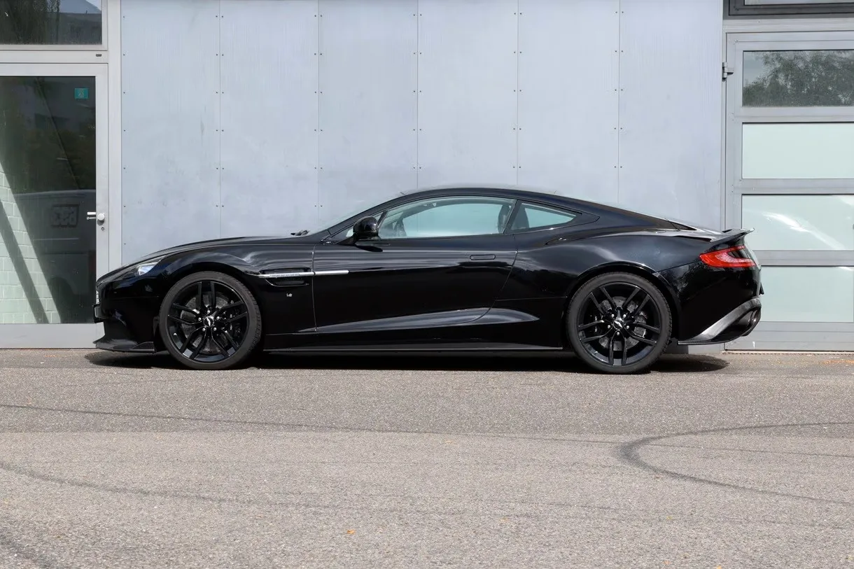 2017 Aston Martin Vanquish S, 7/24