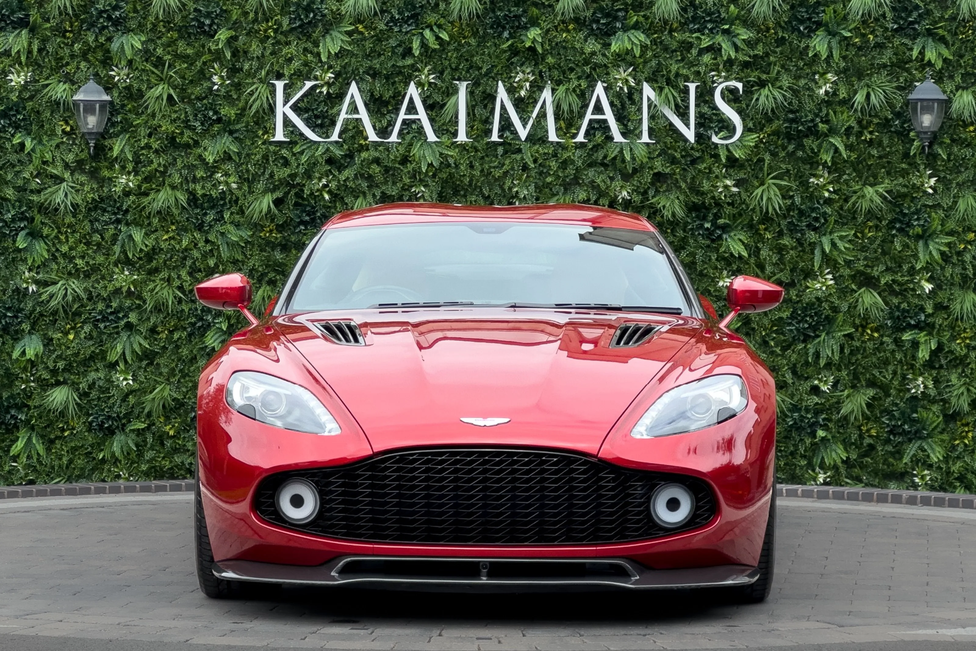 2017 Aston Martin Vanquish Zagato, 2/30