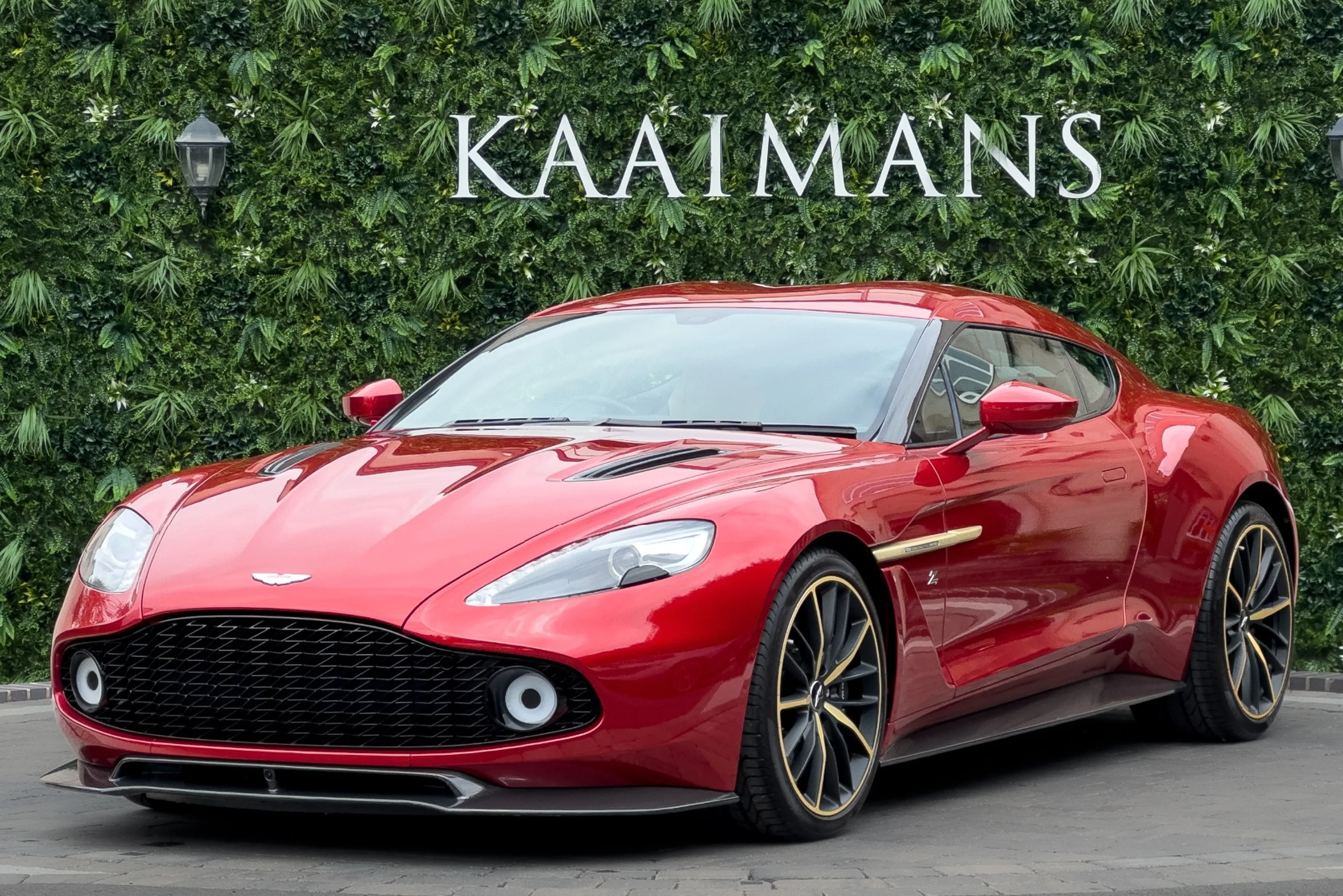 2017 Aston Martin Vanquish Zagato, 3/30