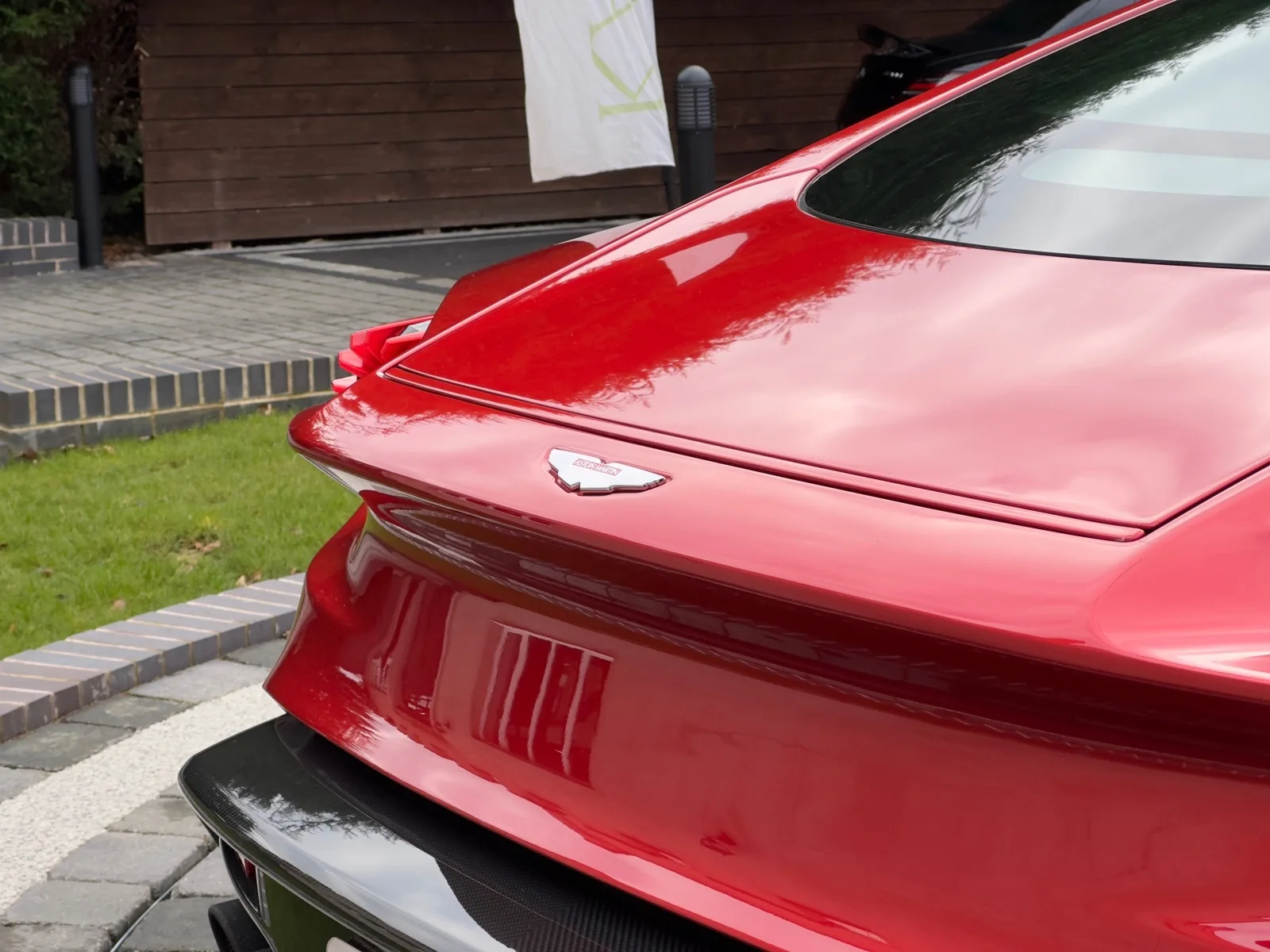 2017 Aston Martin Vanquish Zagato, 20/30