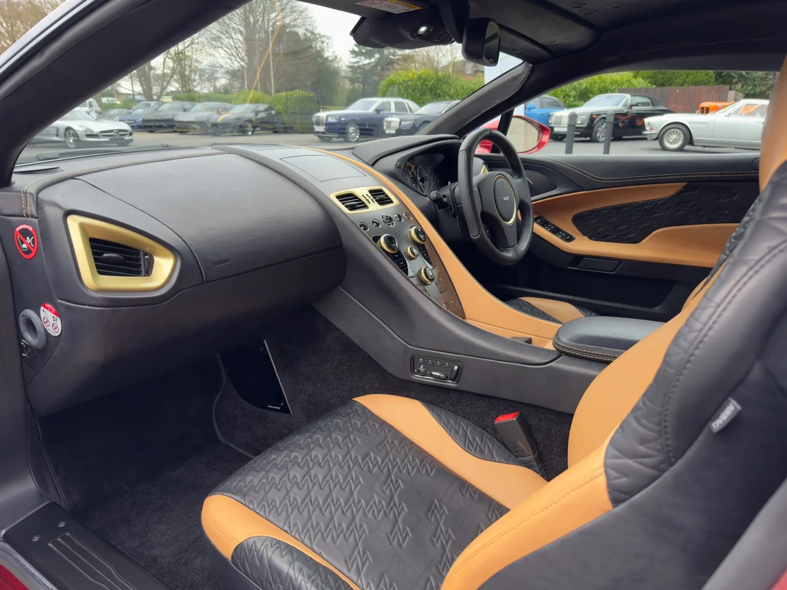 2017 Aston Martin Vanquish Zagato, 28/30