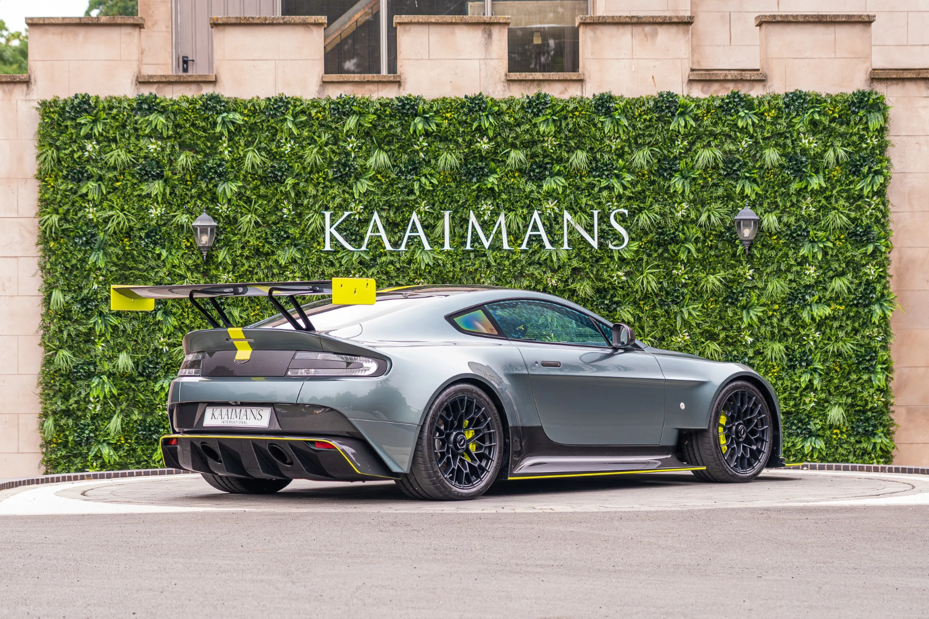 2017 Aston Martin Vantage AMR Pro, 5/30
