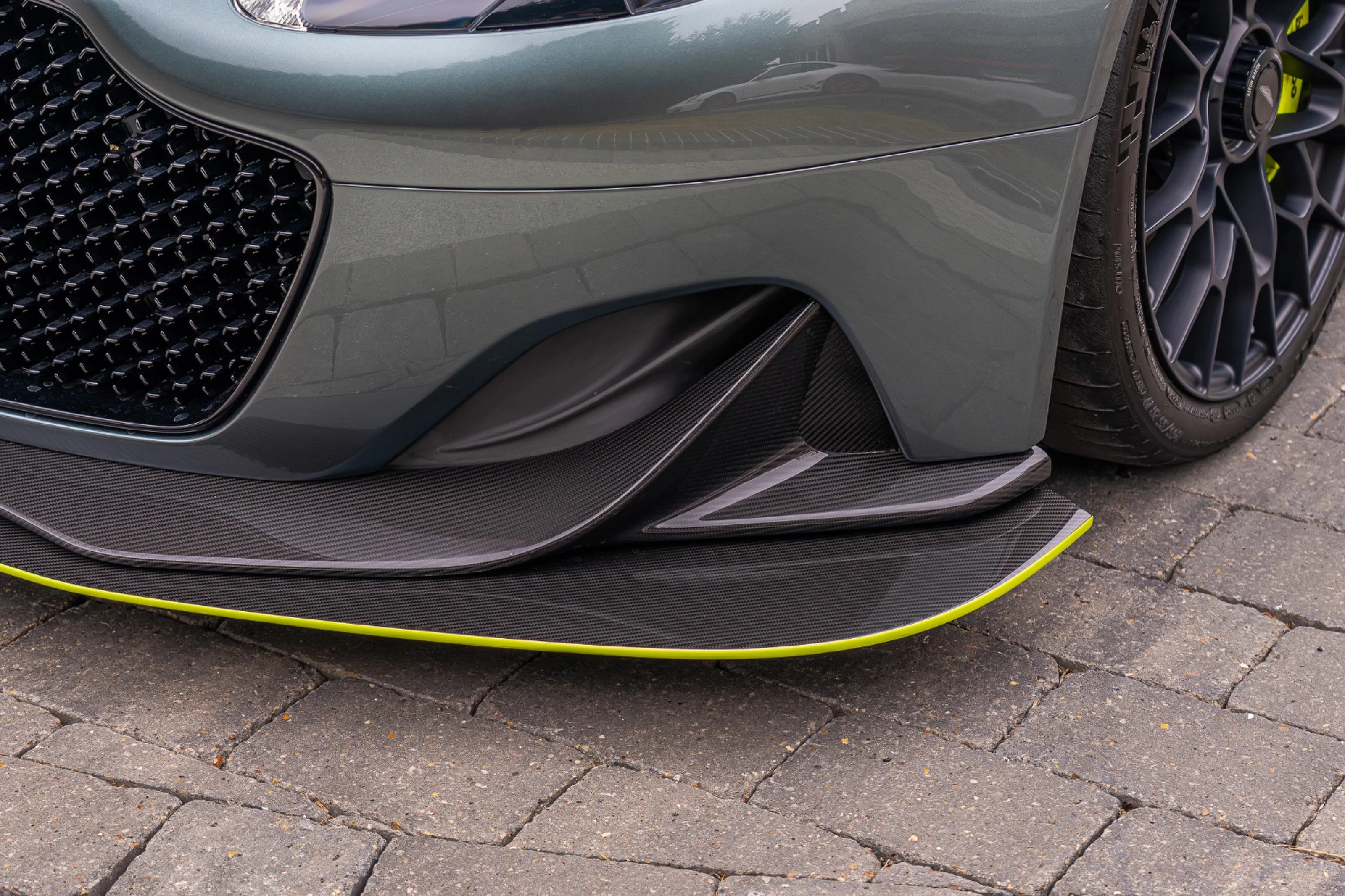 2017 Aston Martin Vantage AMR Pro, 8/30