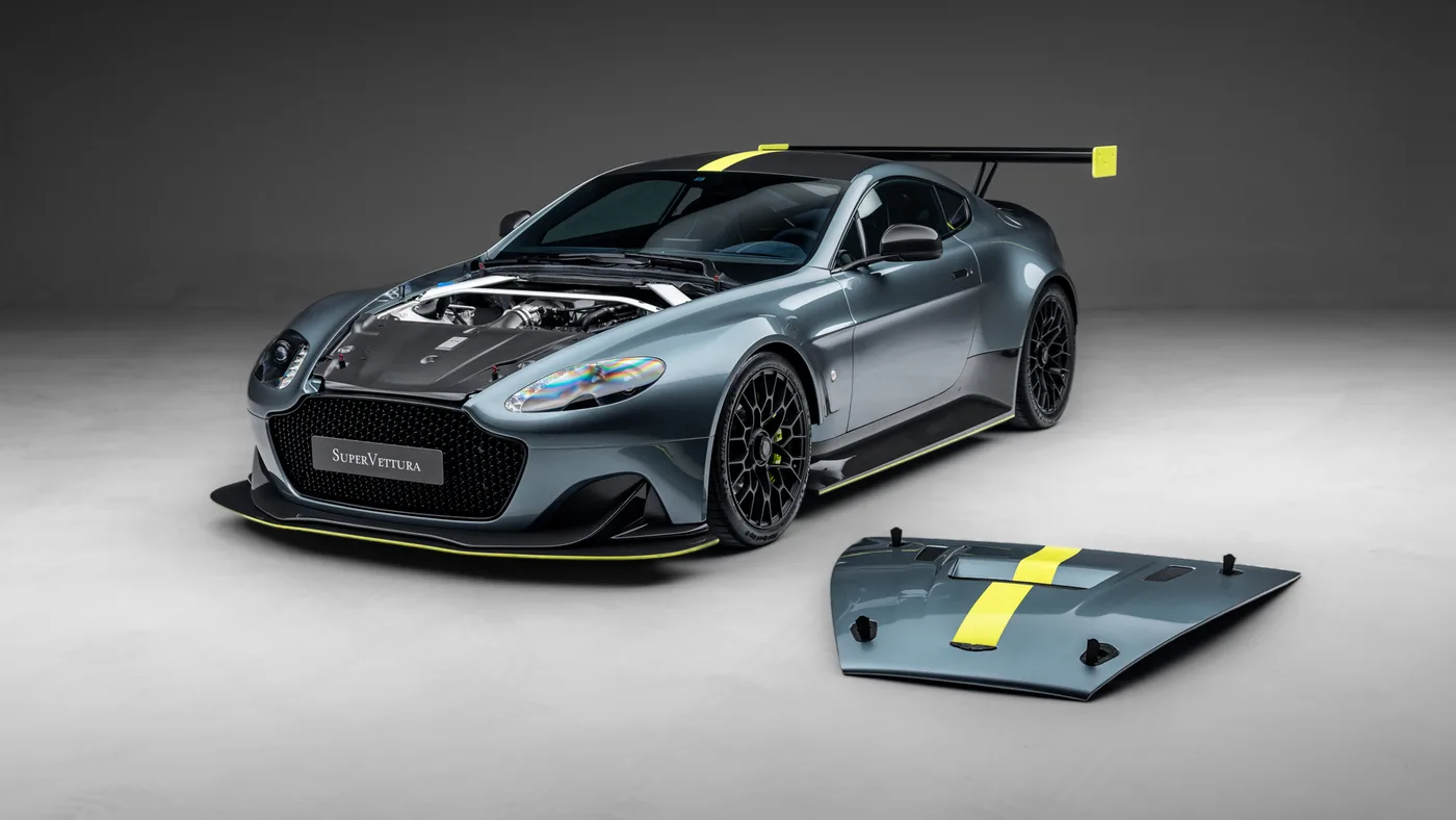 2017 Aston Martin Vantage AMR Pro angeboten von einem Fachhändler in Sunningdale, Vereinigtes Königreich, Foto 3 von 10
