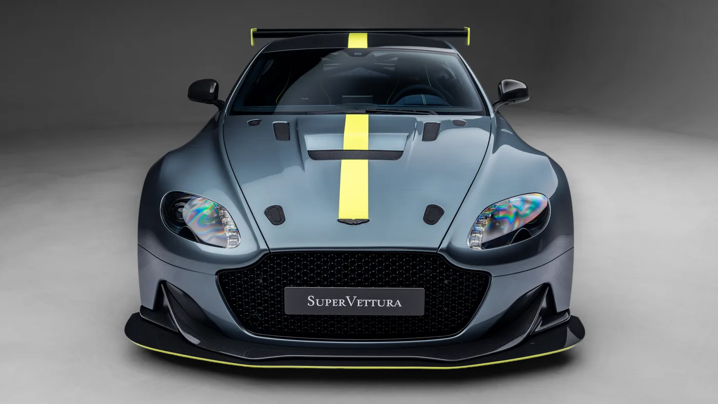 2017 Aston Martin Vantage AMR Pro angeboten von einem Fachhändler in Sunningdale, Vereinigtes Königreich, Foto 7 von 10