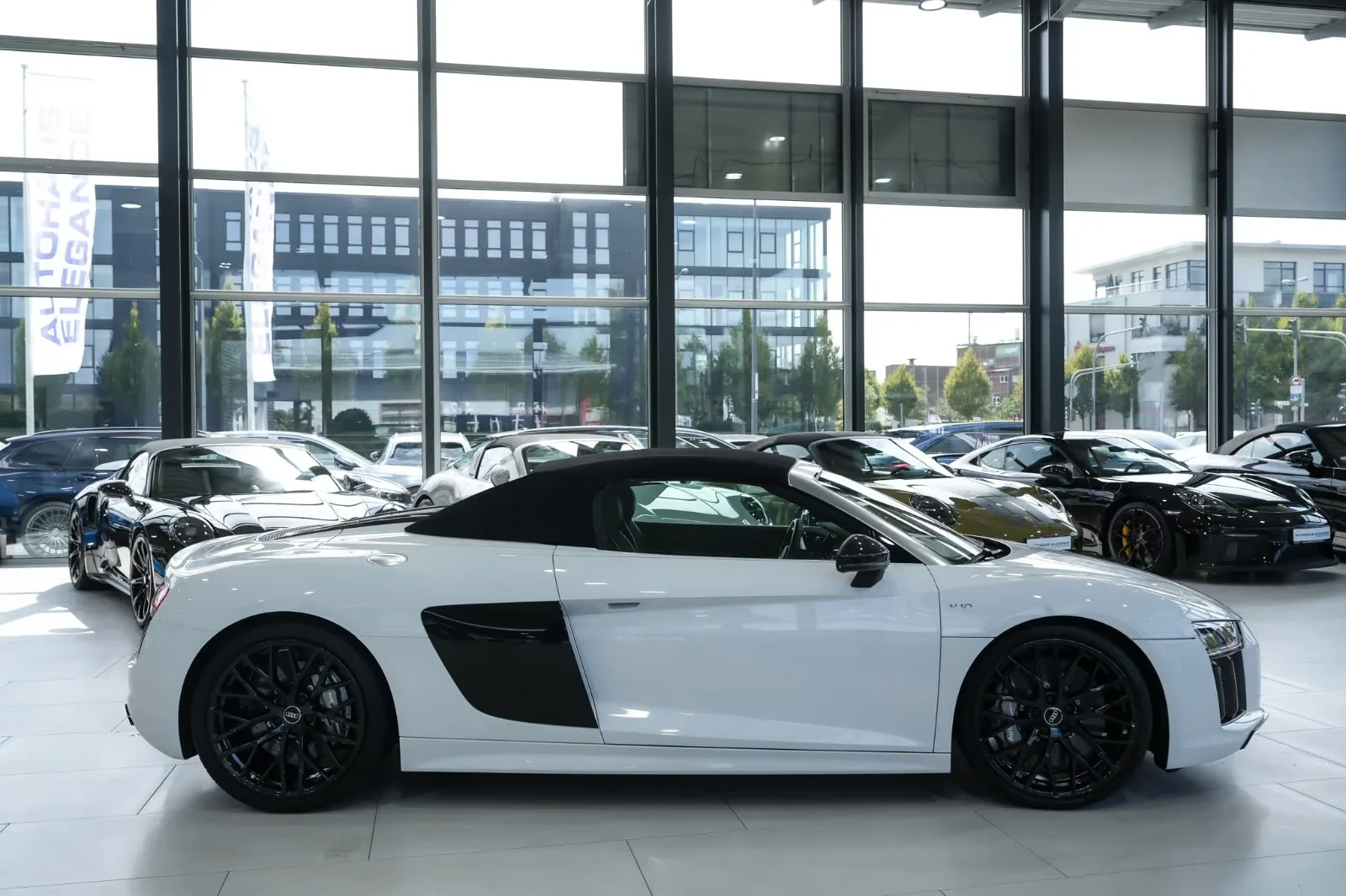2017 Audi R8 Spyder, 8/30