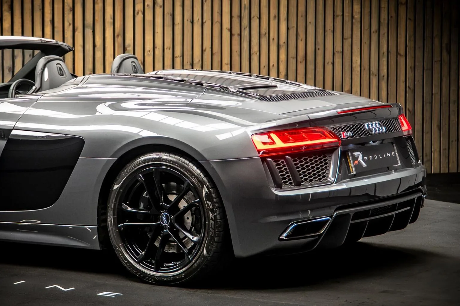 2017 Audi R8 Spyder V10, 17/30