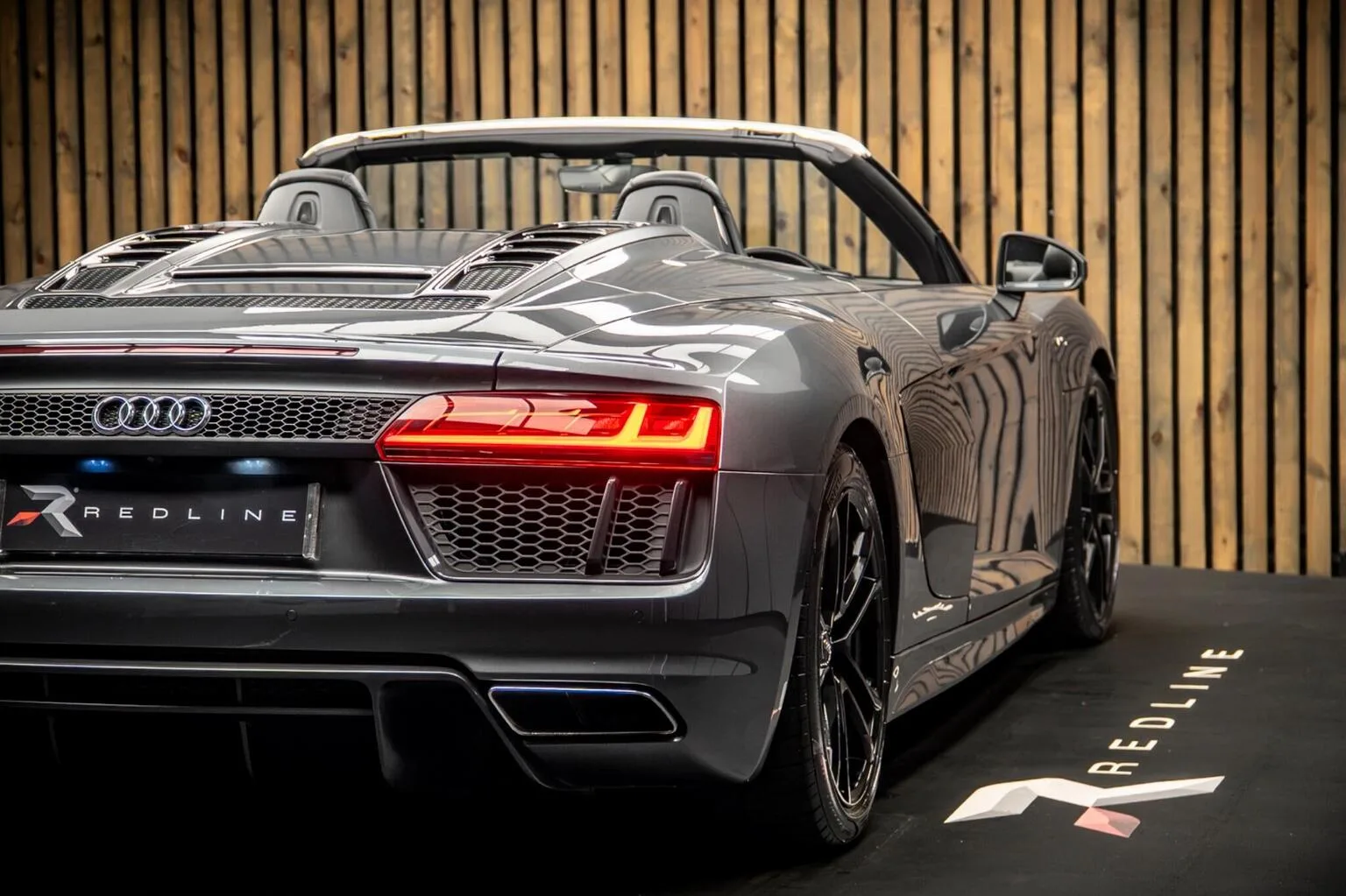 2017 Audi R8 Spyder V10, 21/30
