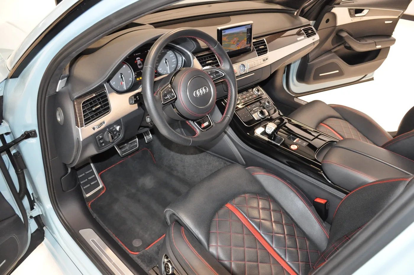 2017 Audi S8 plus offered by a collector car dealer in Alkmaar, Netherlands, photo 2 of 15