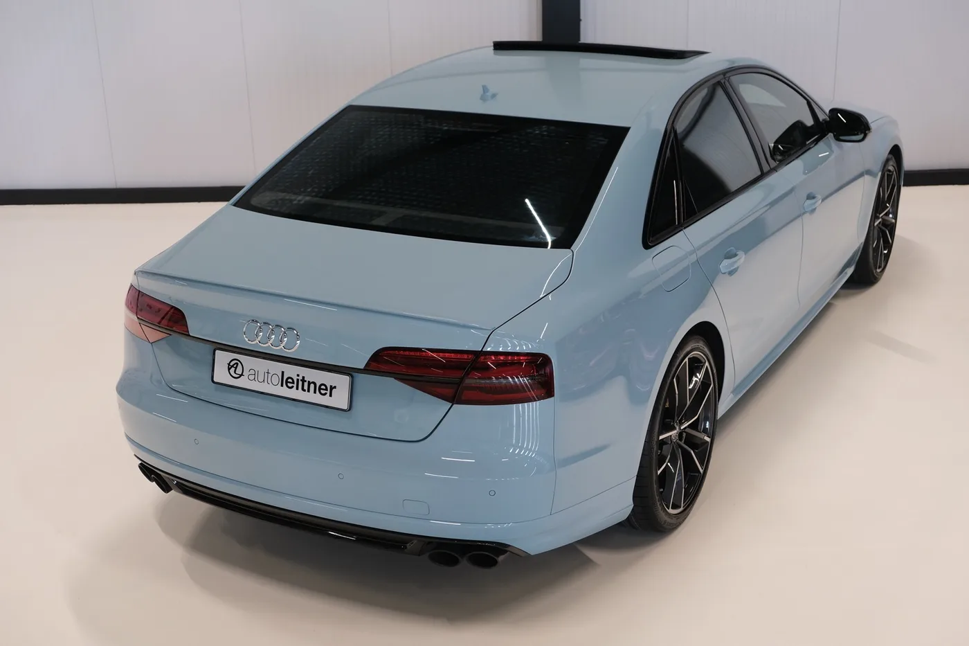 2017 Audi S8 plus offered by a collector car dealer in Alkmaar, Netherlands, photo 3 of 15