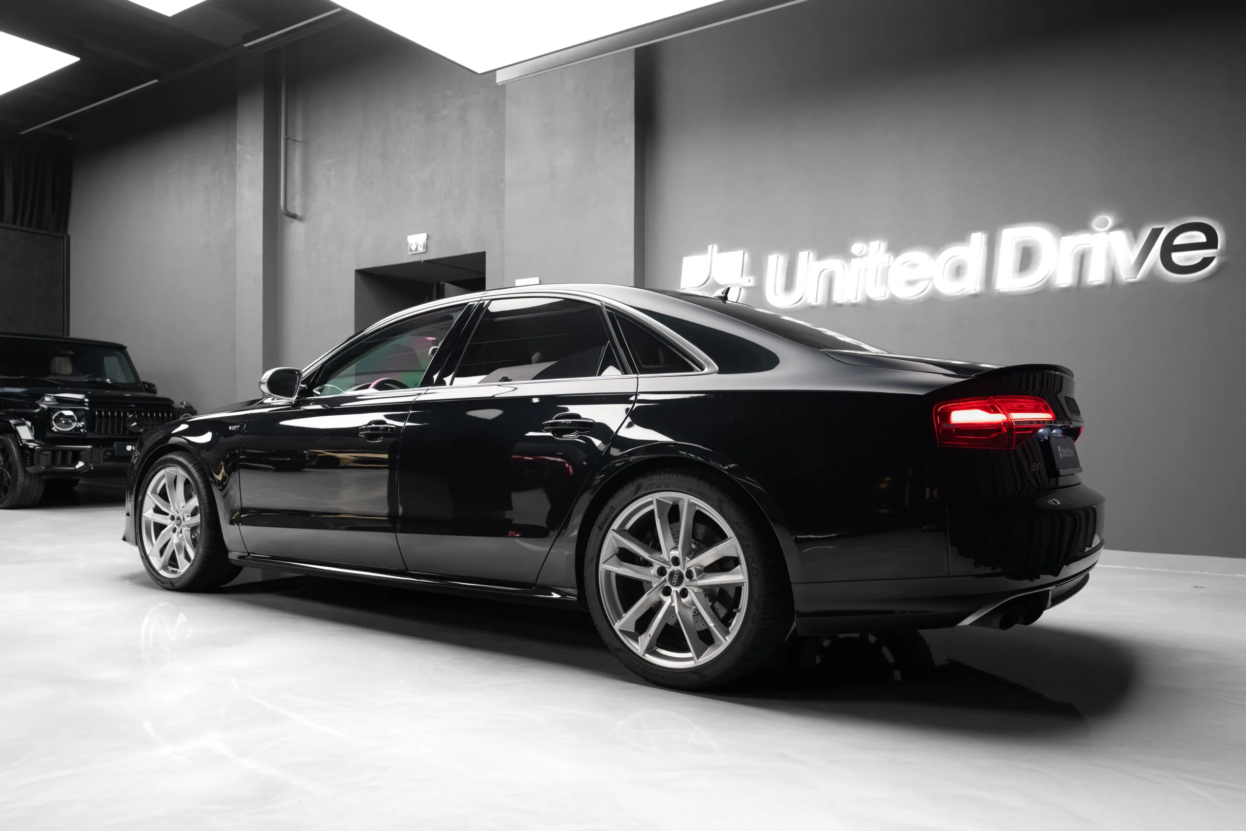 2017 Audi S8 plus, 8/30
