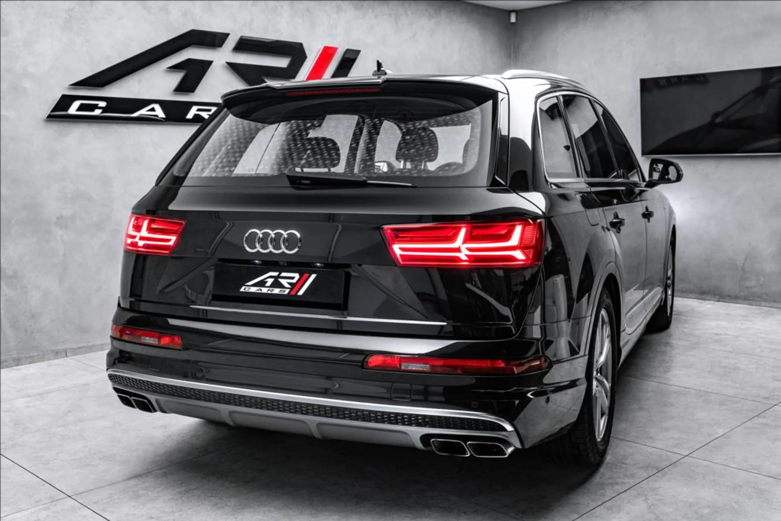 2017 Audi SQ7, 5/23