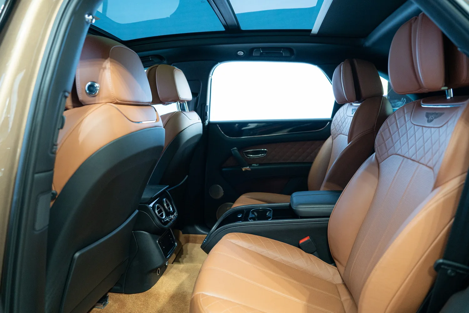 2017 Bentley Bentayga, 13/13