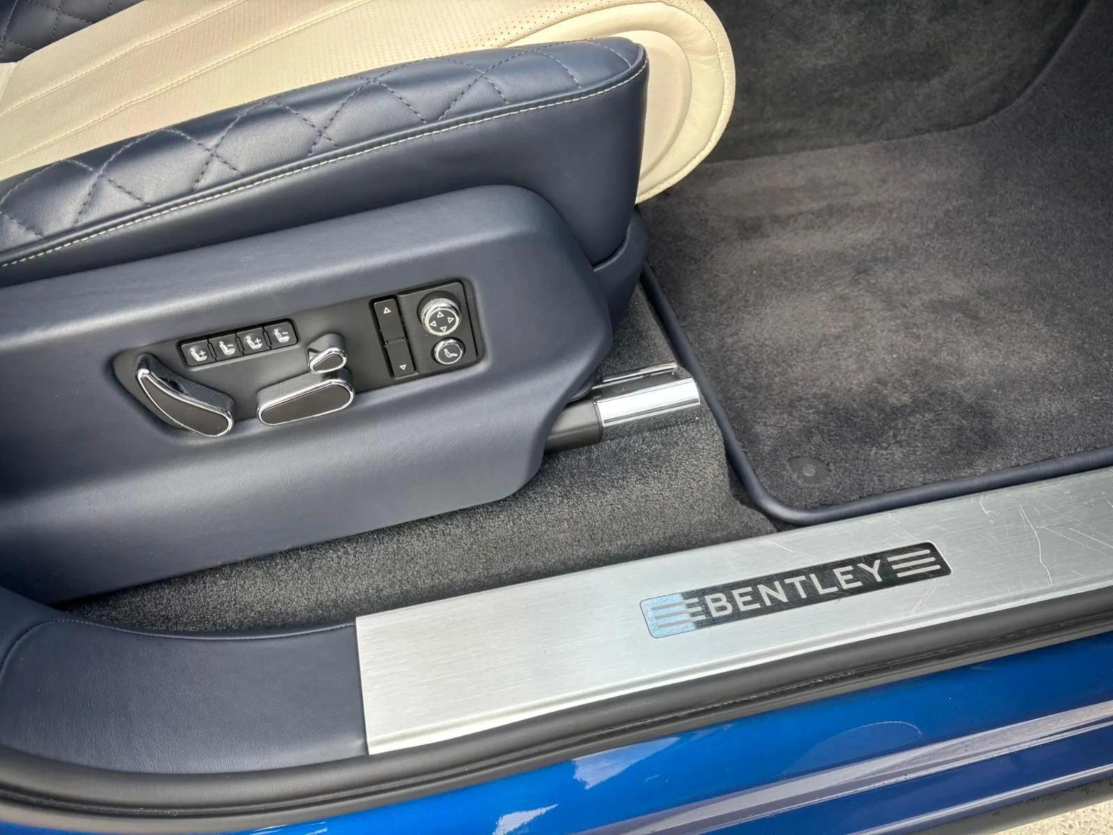 2017 Bentley Bentayga Diesel, 23/30