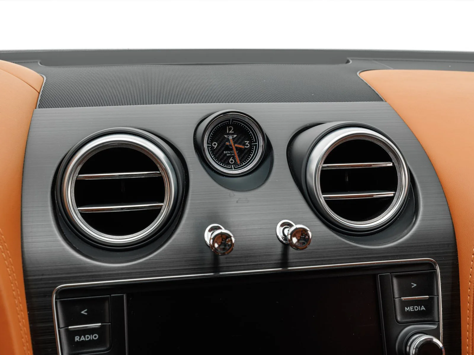 2017 Bentley Bentayga, 16/30