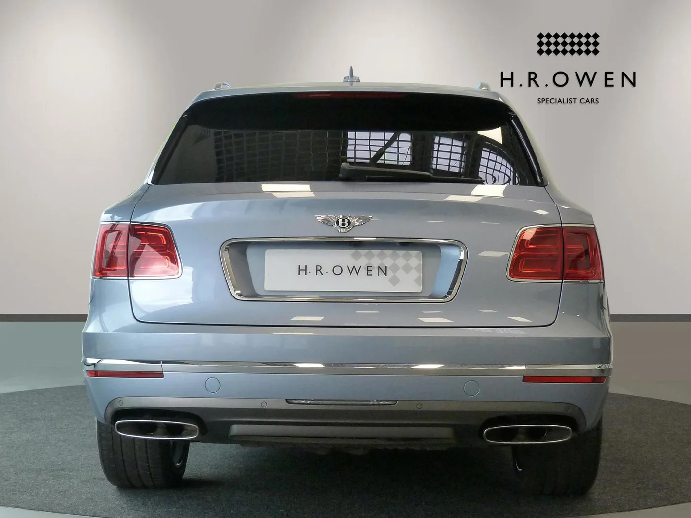 2017 Bentley Bentayga W12 angeboten von einer Vertragshändlergruppe in Cheltenham, Vereinigtes Königreich, Foto 10 von 25