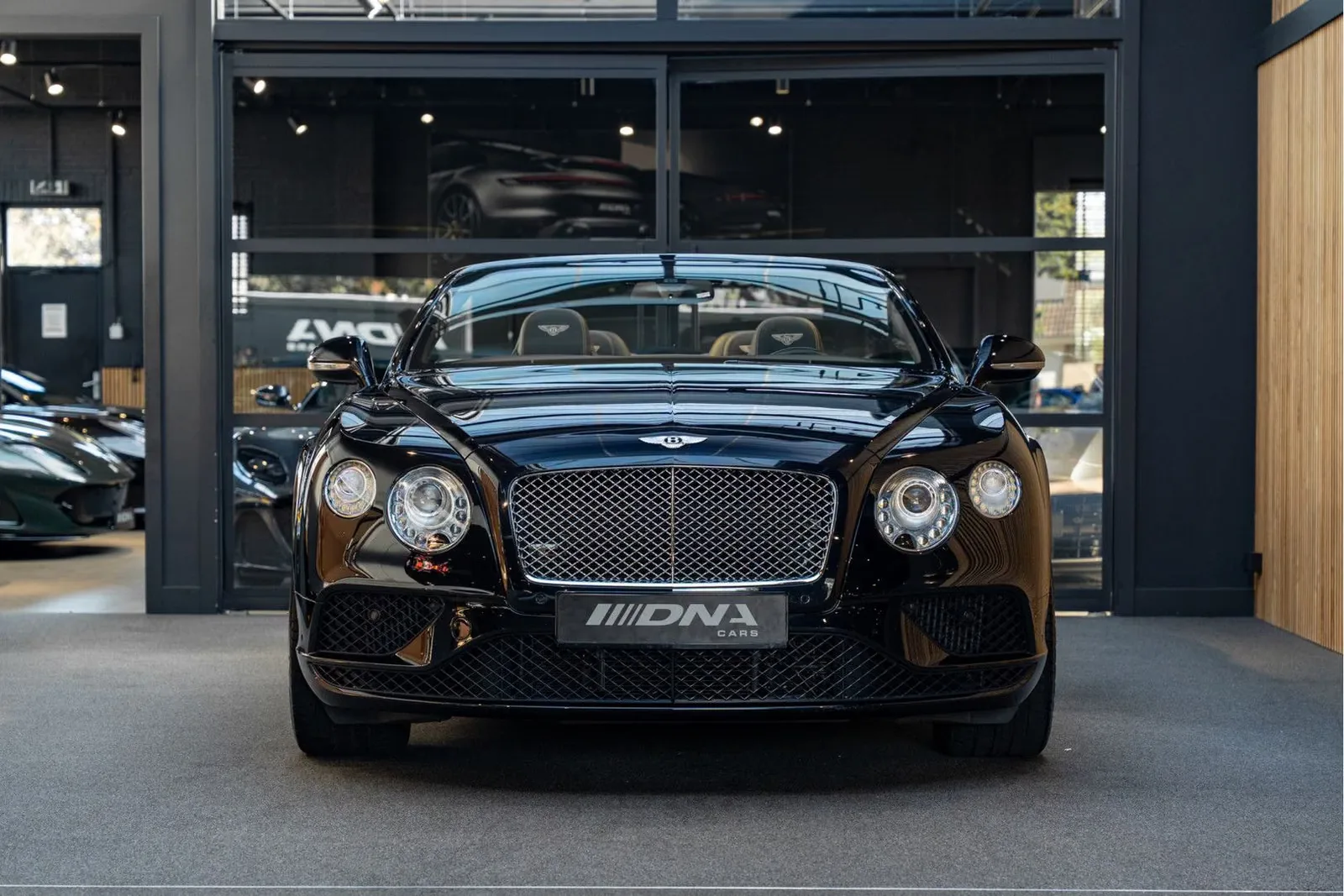 2017 Bentley Continental GTC W12, 2/30