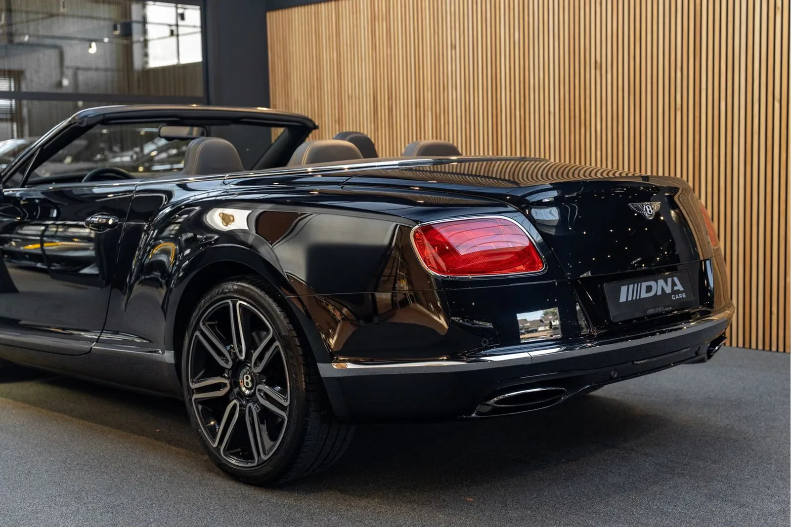 2017 Bentley Continental GTC W12, 12/30