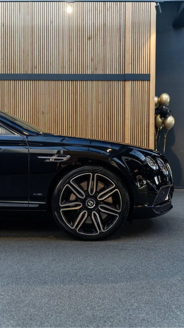 2017 Bentley Continental GTC W12, 28/30