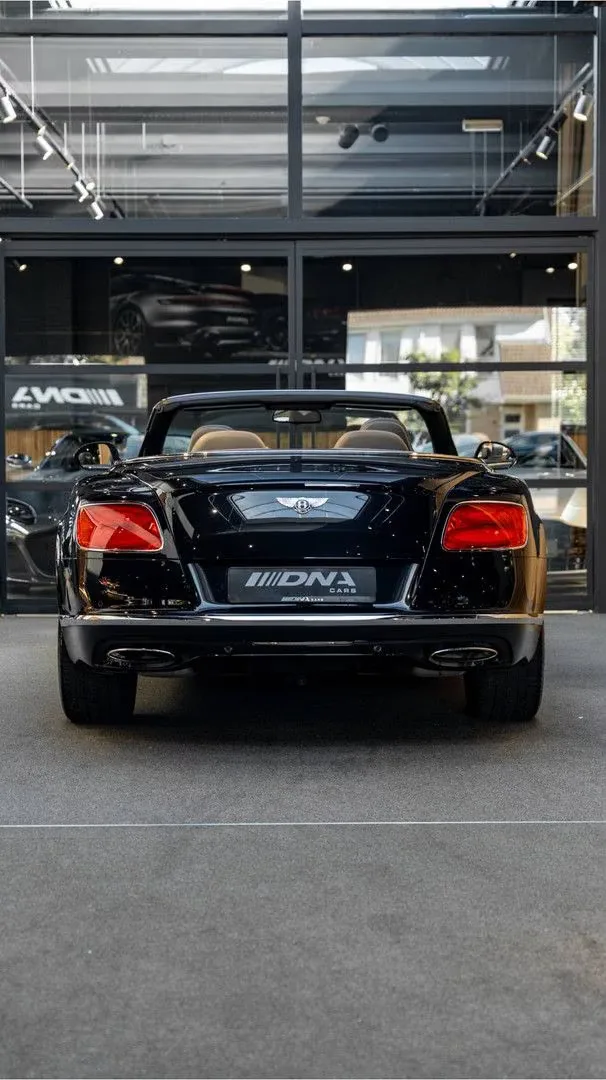 2017 Bentley Continental GTC W12, 30/30