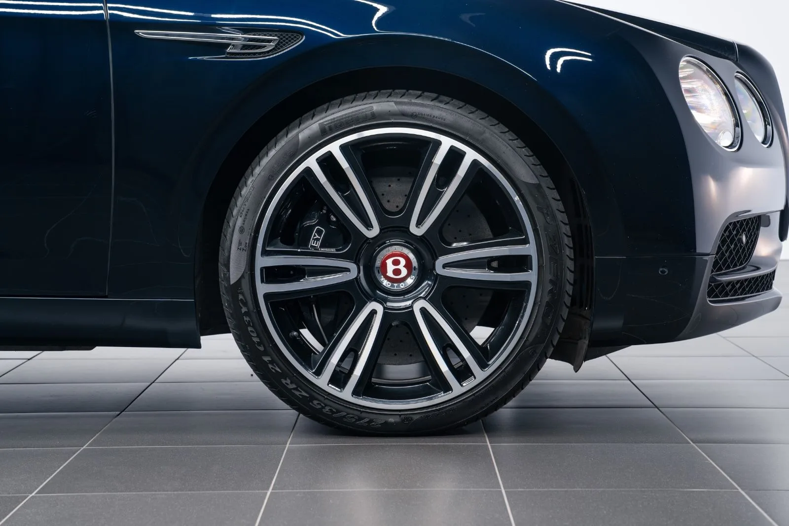 2017 Bentley Flying Spur V8 S, 5/24