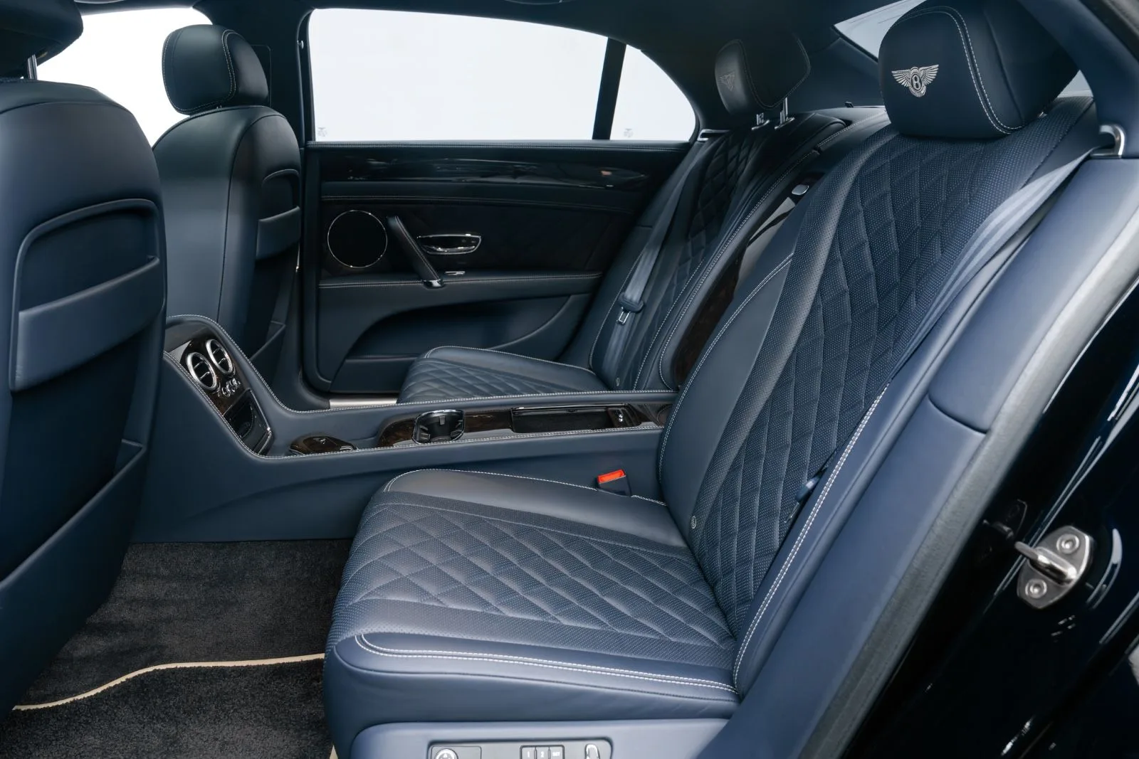 2017 Bentley Flying Spur V8 S, 10/24