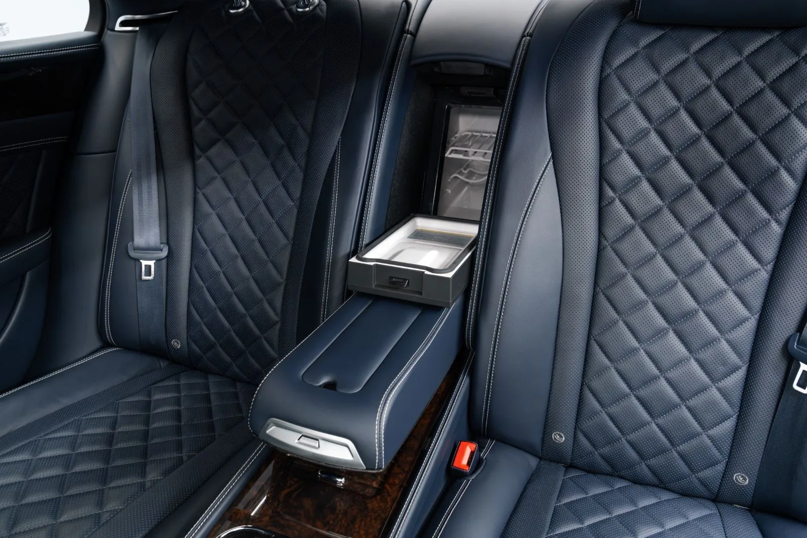 2017 Bentley Flying Spur V8 S, 12/24
