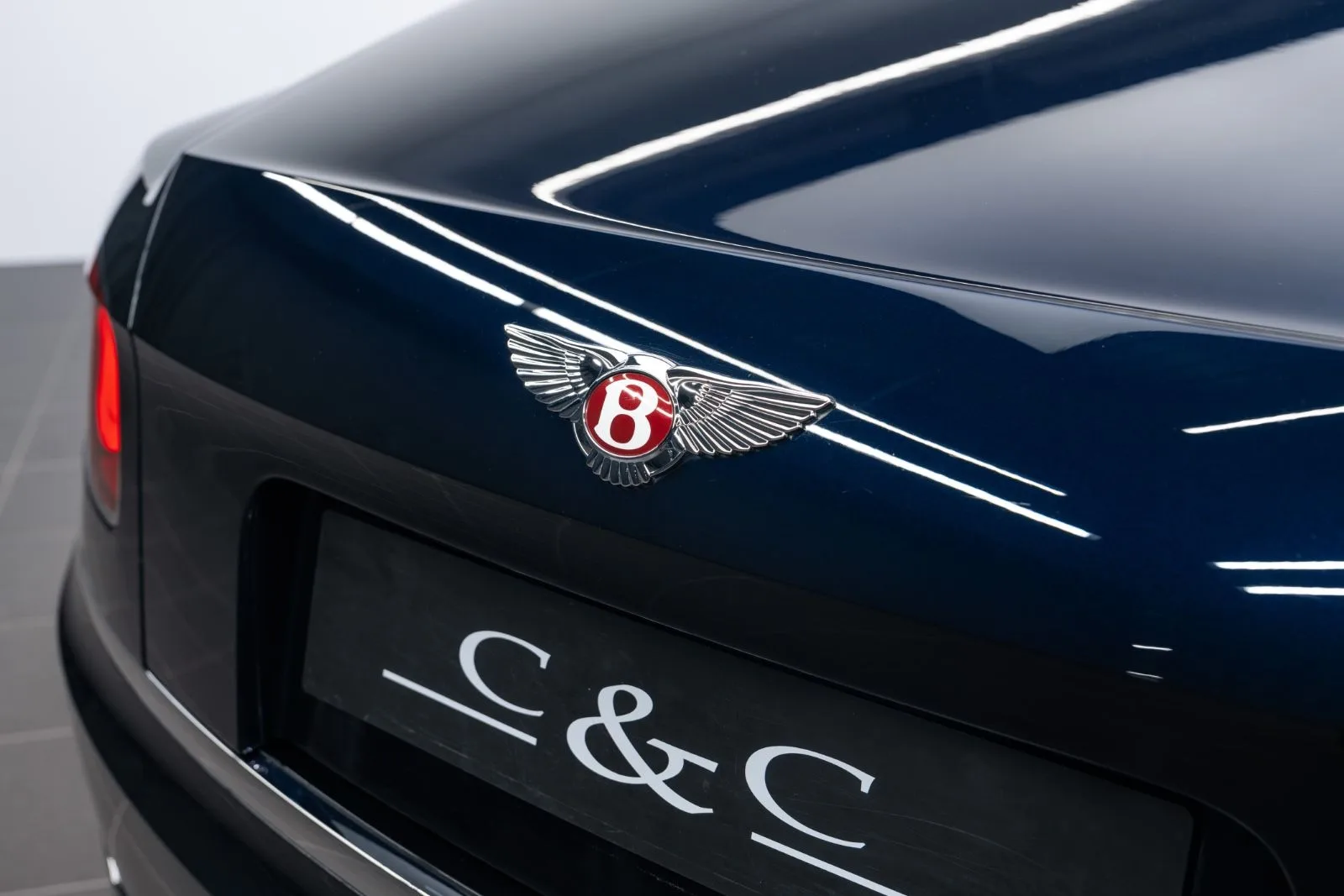 2017 Bentley Flying Spur V8 S, 13/24