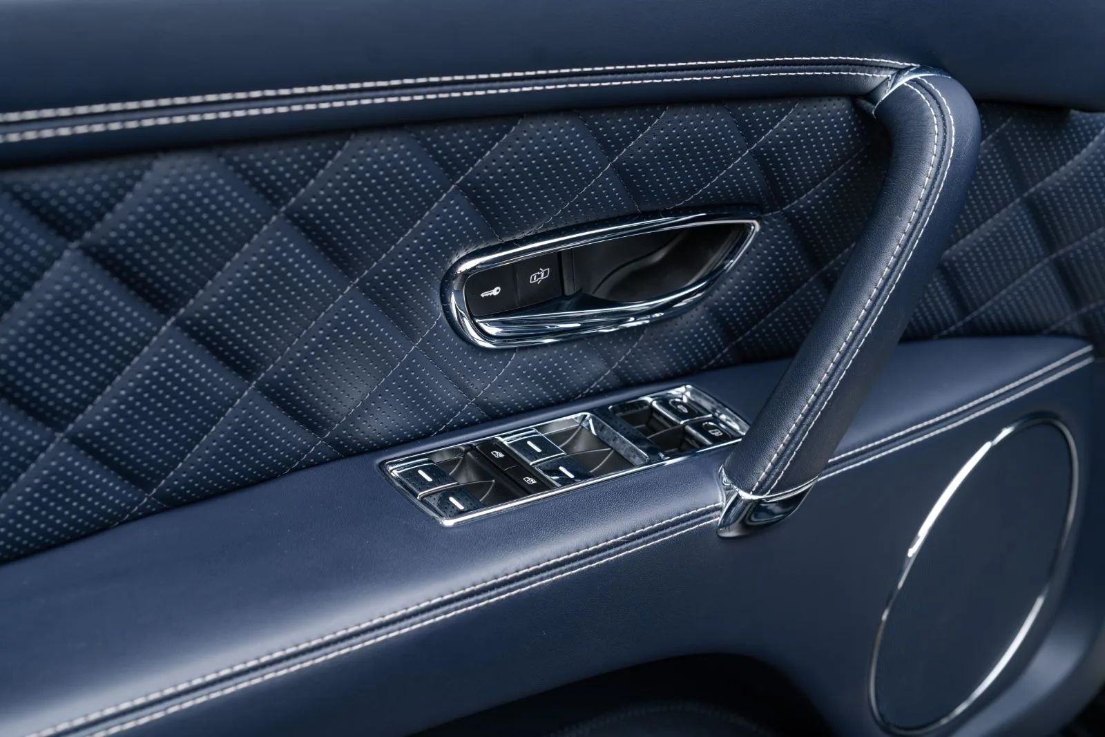 2017 Bentley Flying Spur V8 S, 22/24