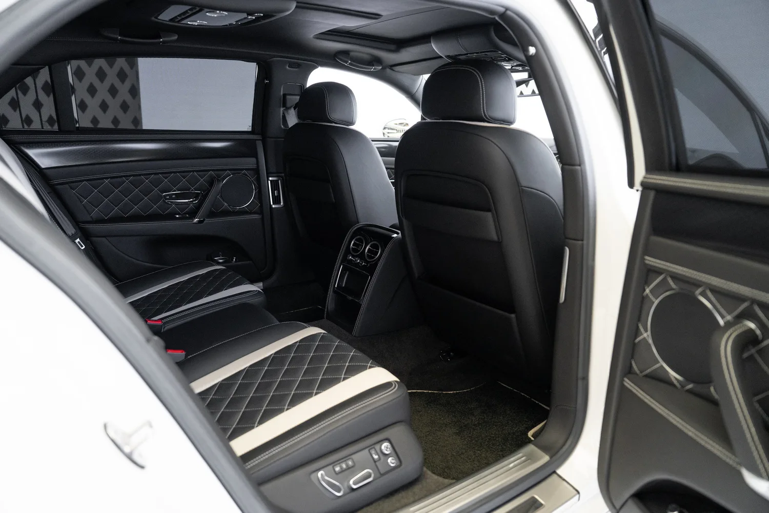 2017 Bentley Flying Spur W12 S, 11/14