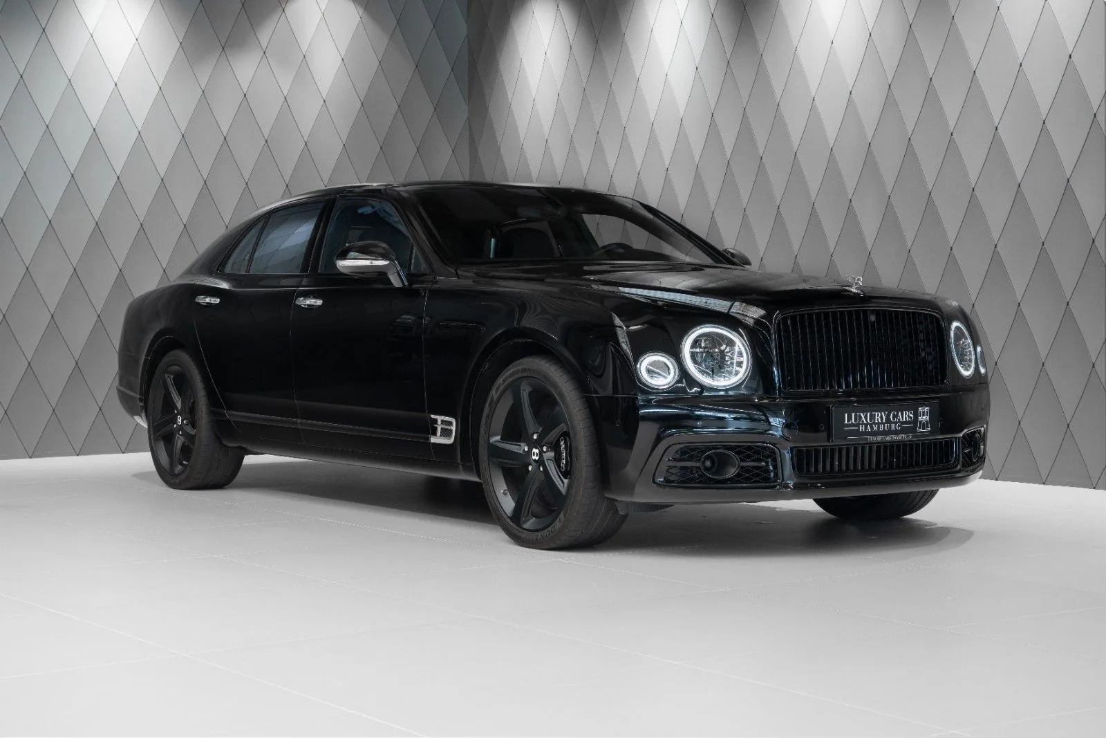 2017 Bentley Mulsanne Speed angeboten von einem Supersportwagenhändler in Schenefeld, Deutschland, Hauptfoto