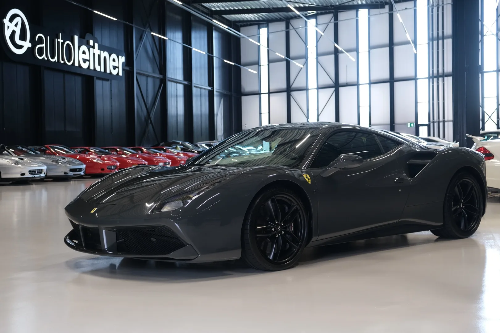 2017 Ferrari 488 GTB angeboten von einem Oldtimerhändler in Alkmaar, Niederlande, Hauptfoto