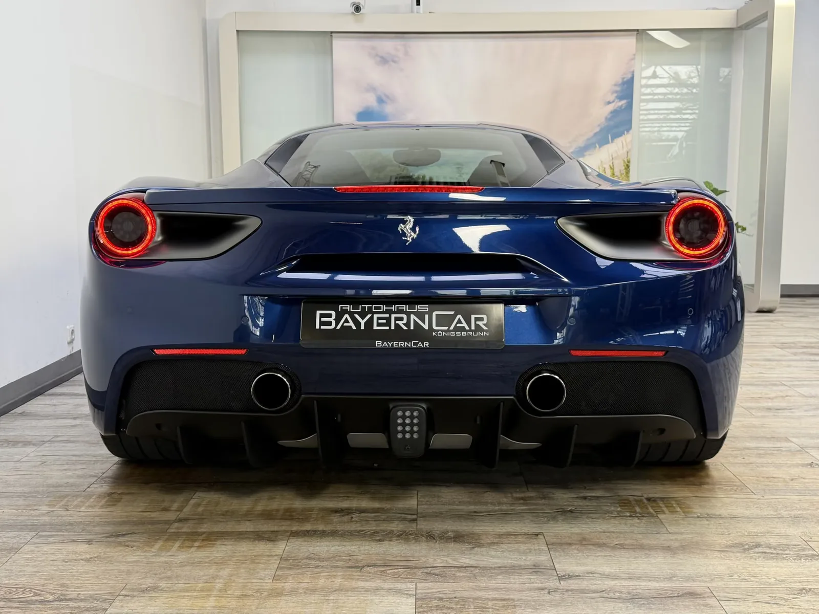 2017 Ferrari 488 GTB, 5/26