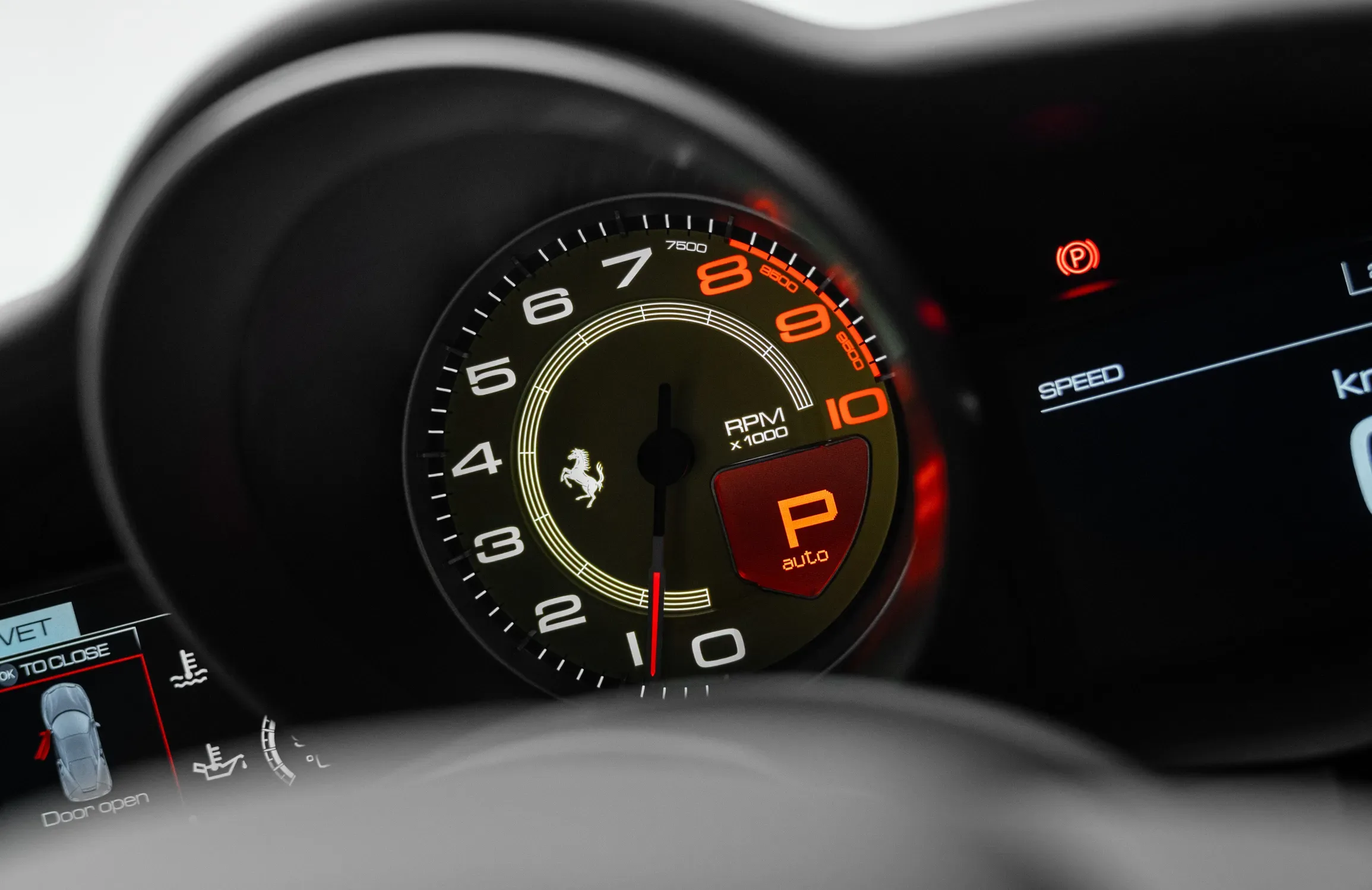 2017 Ferrari 488 GTB, 9/28