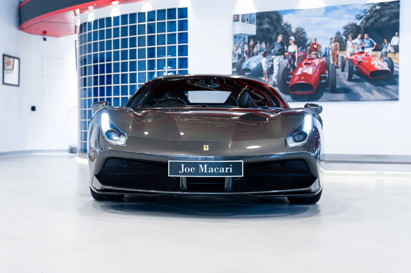 2017 Ferrari 488 GTB angeboten von einem Oldtimerspezialisten in London, Vereinigtes Königreich, Foto 2 von 22