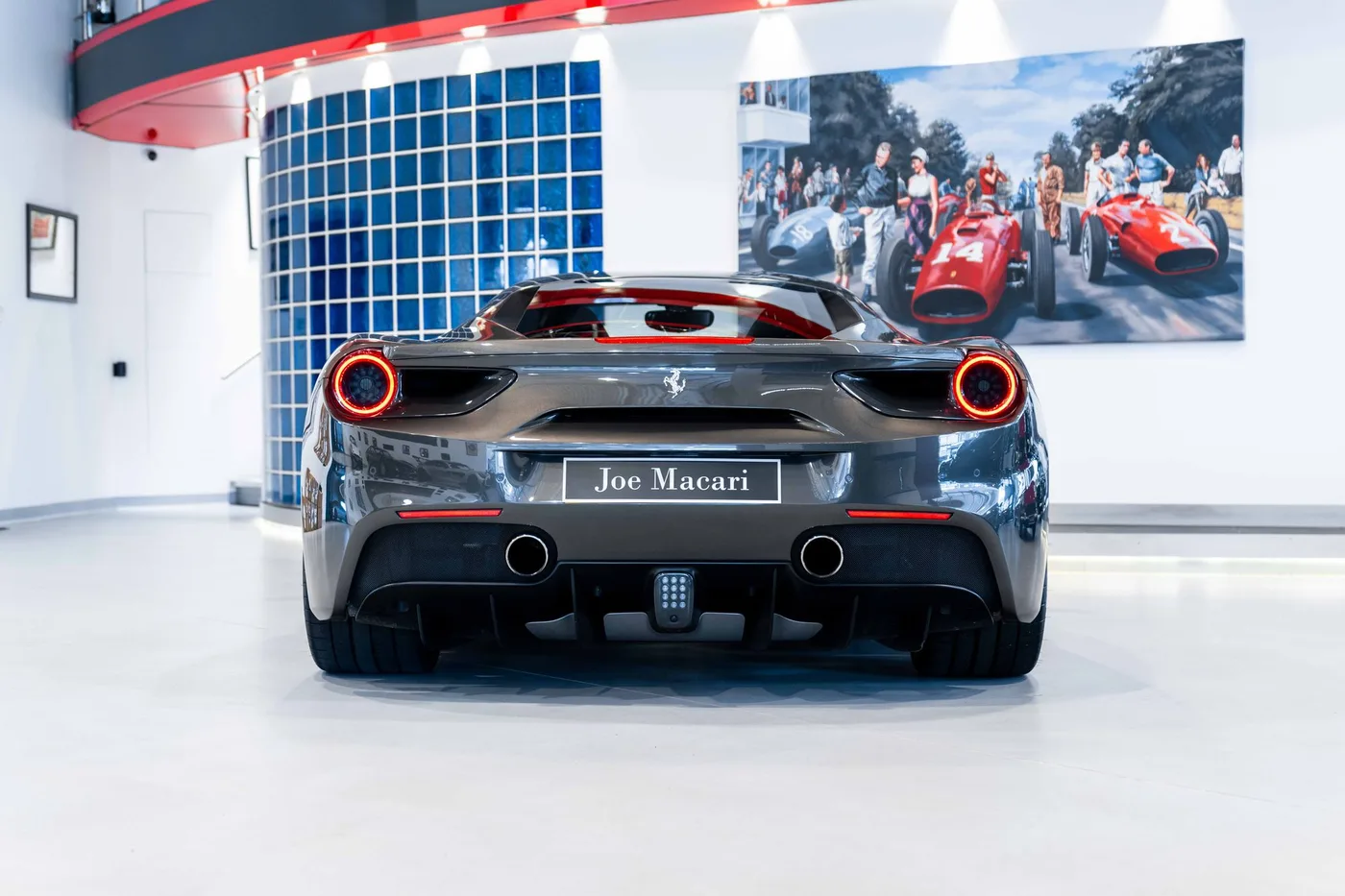 2017 Ferrari 488 GTB angeboten von einem Oldtimerspezialisten in London, Vereinigtes Königreich, Foto 11 von 22