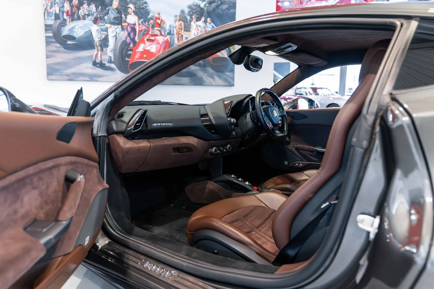 2017 Ferrari 488 GTB angeboten von einem Oldtimerspezialisten in London, Vereinigtes Königreich, Foto 19 von 22