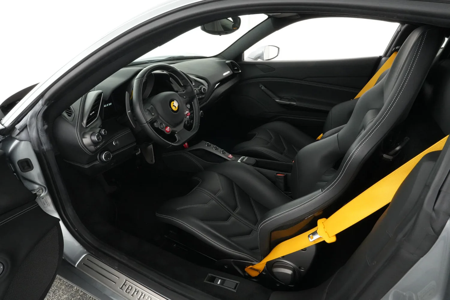 2017 Ferrari 488 GTB, 5/6