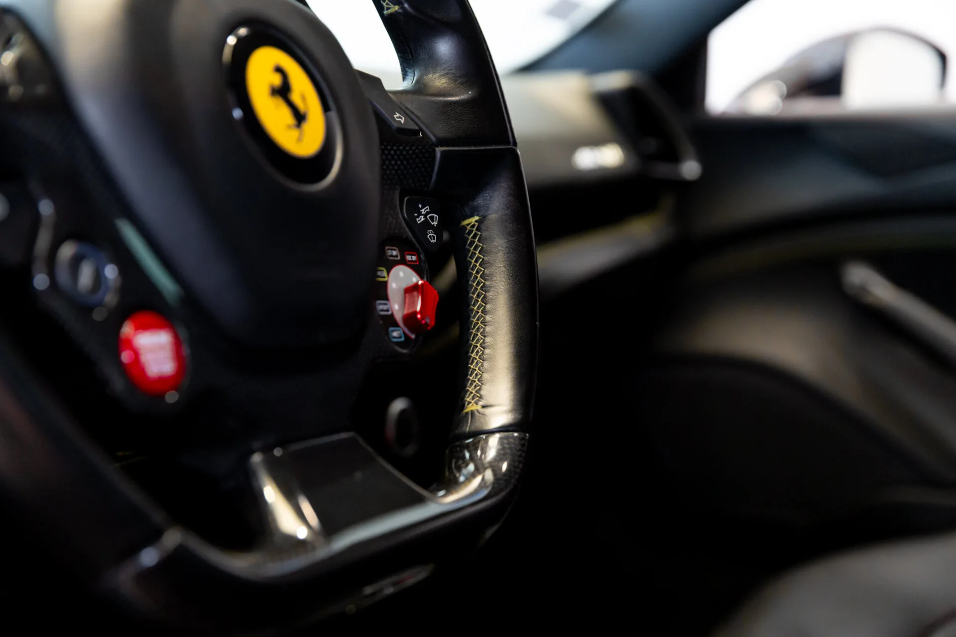 2017 Ferrari 488 GTB, 11/30